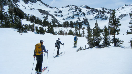 Ski touring in the eastern Sierra near Mammoth Lakes