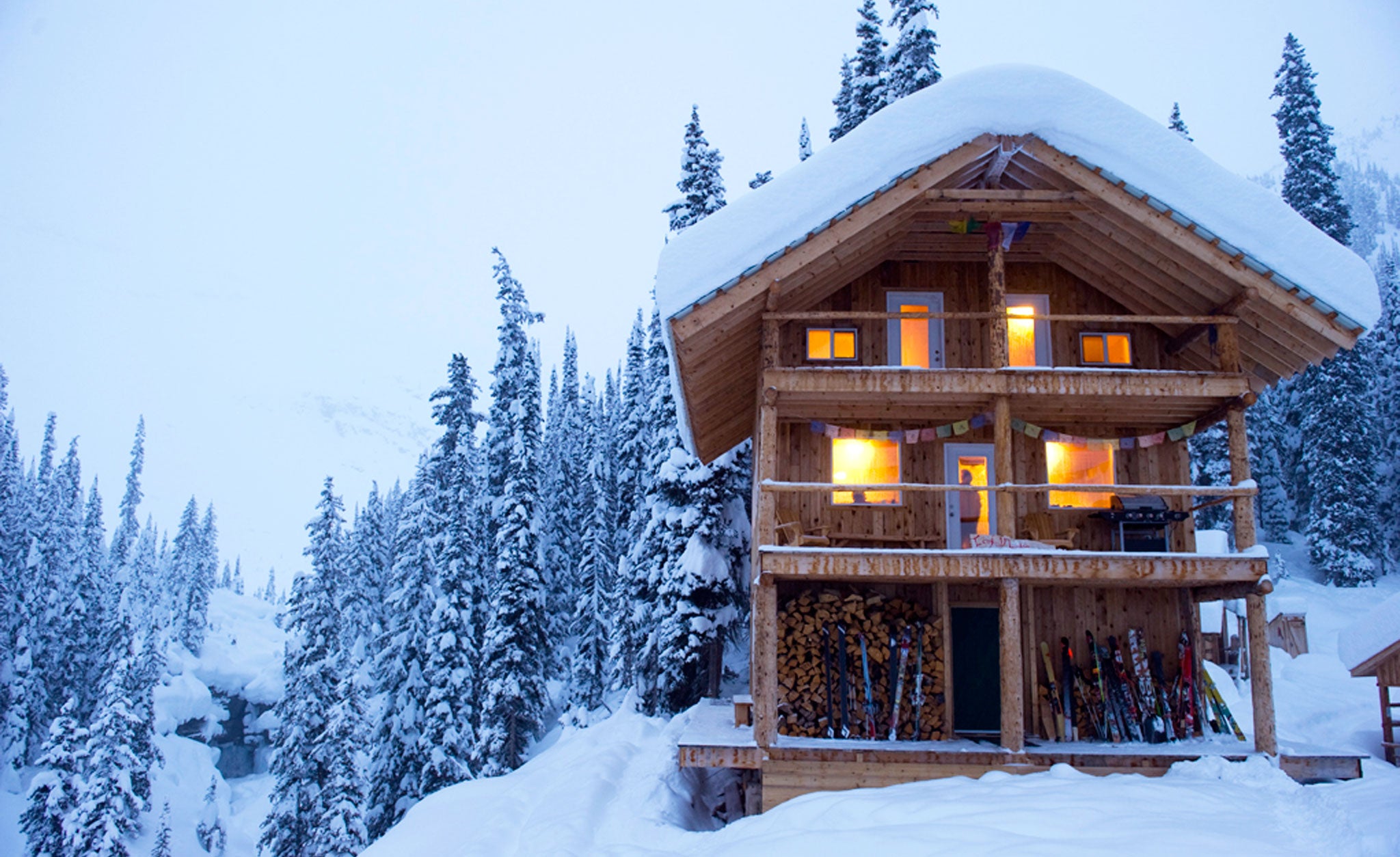The Snowfall Lodge is an incredible backcountry ski lodge located in the Battle Range of the Selkirk Mountains in British Colmbia. It is an incredible lodge for backcountry skiing!