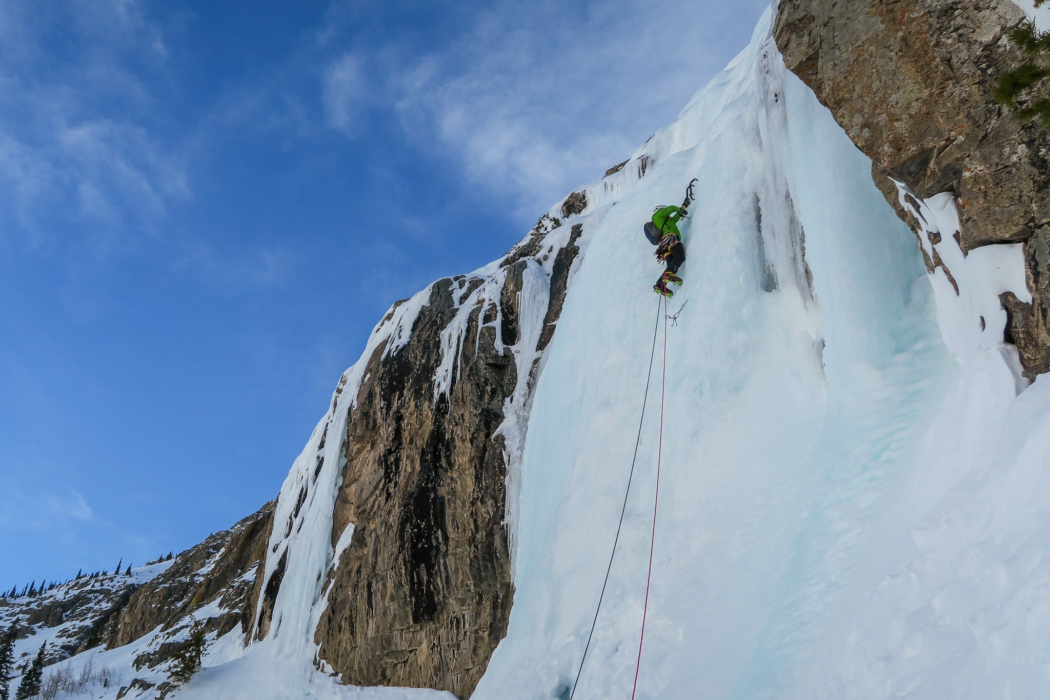 Understanding Ice Climbing: A Complete Guide to Ice Climbing Grades