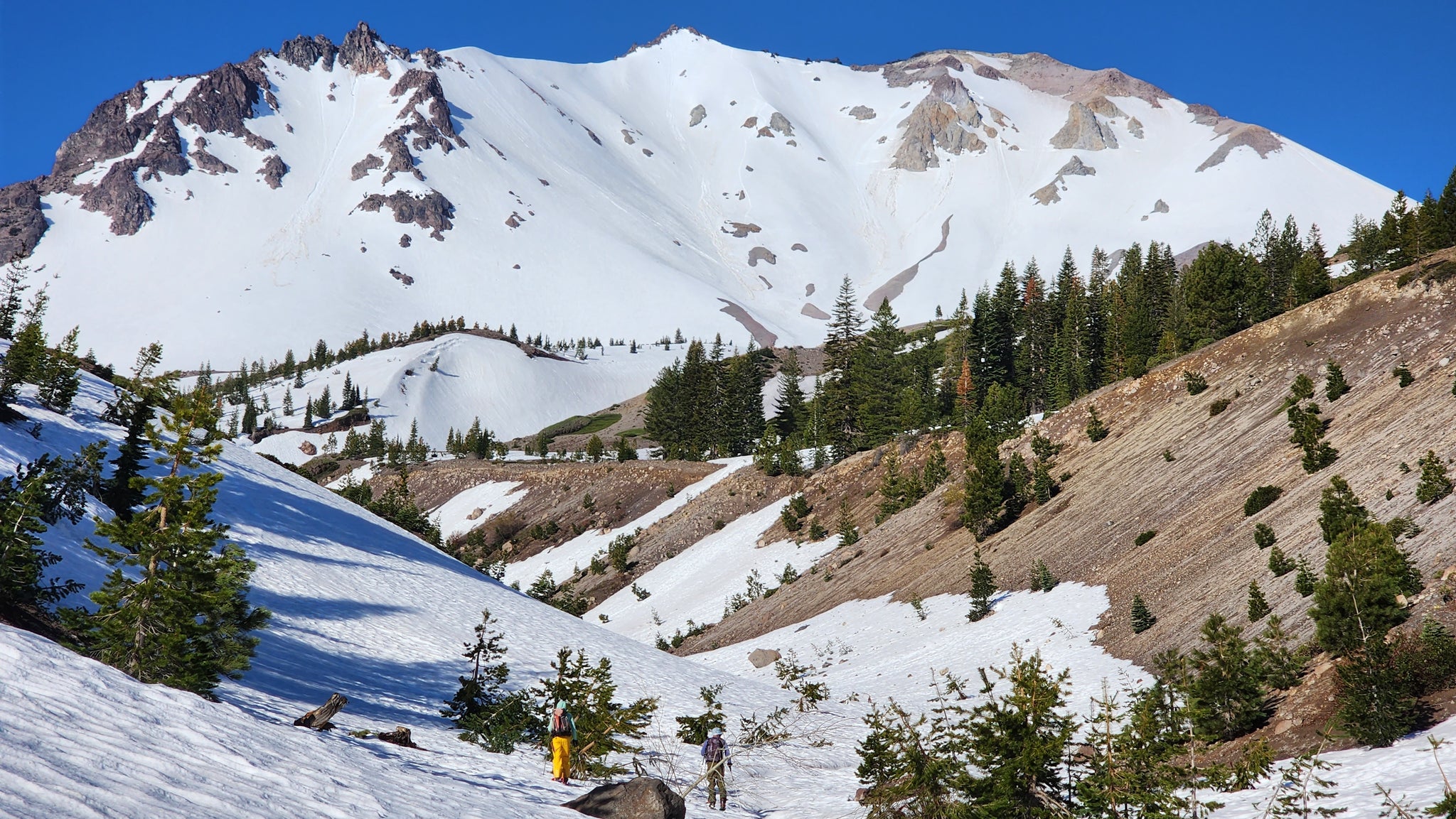 Lassen Peak Ski Conditions 2023-06-02