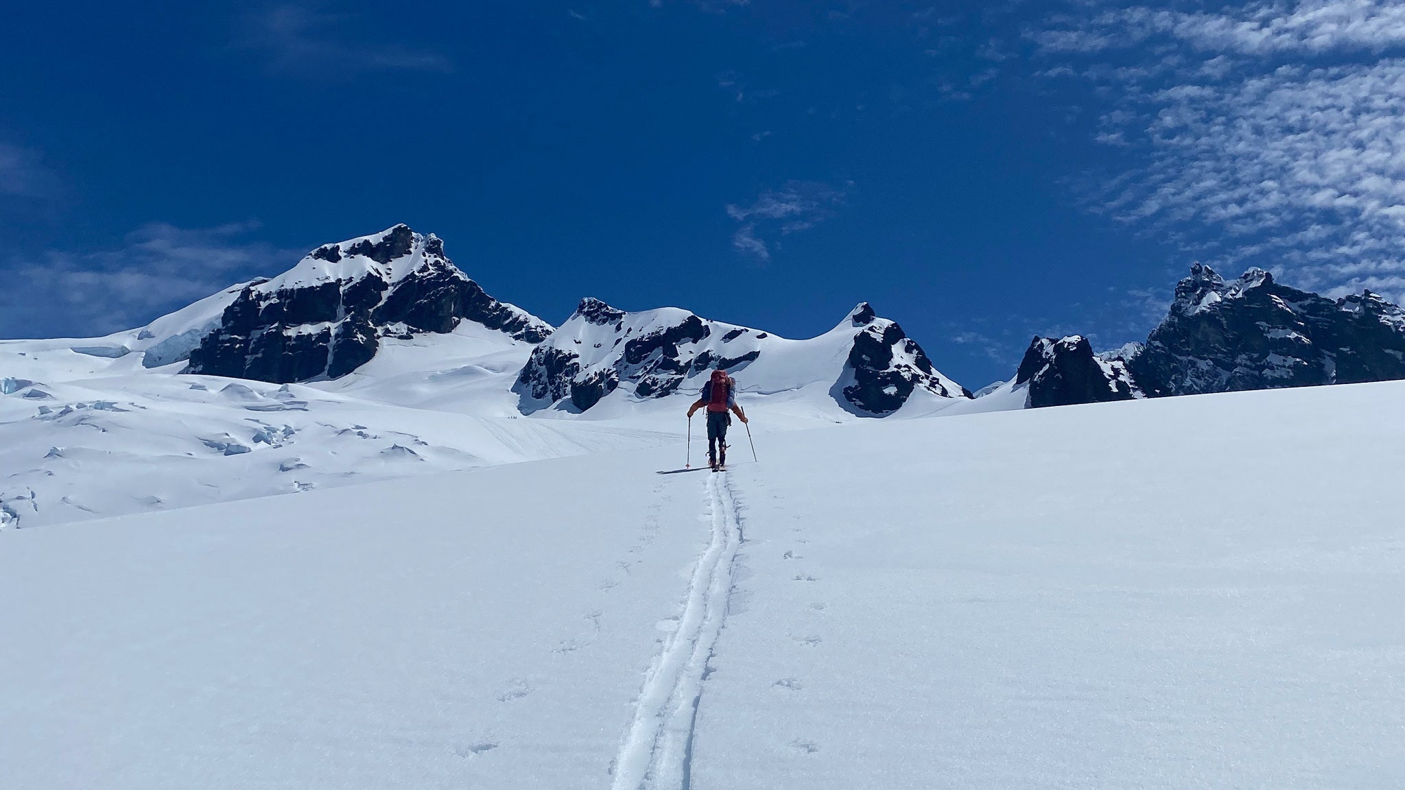 Skiing the North Cascades: Top Descents and Classic Ski Mountaineering Lines