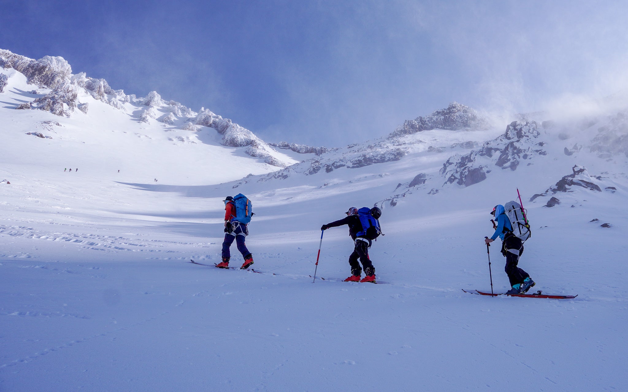 Ski Guides on Mt Shasta in Avalanche Gulch
